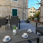 Stari Grad * Makarska