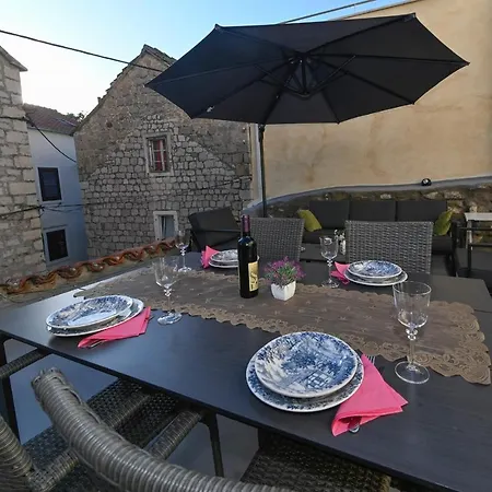Apartment Stari Grad Makarska
