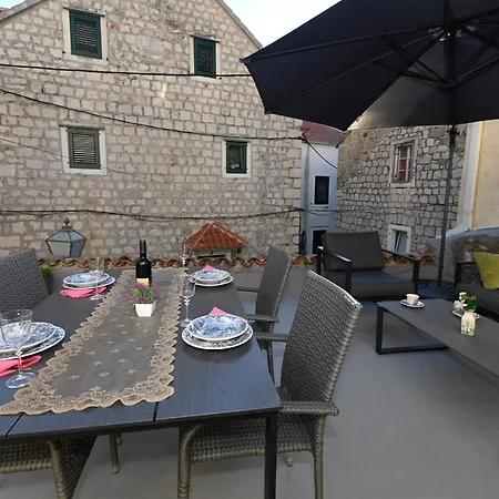 Apartman Stari Grad *
