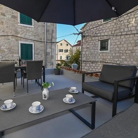 Apartment Stari Grad Makarska