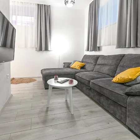 Stari Grad Apartmán