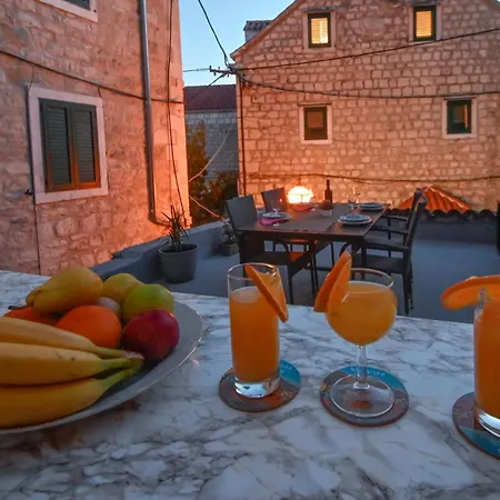 Stari Grad Apartment Makarska