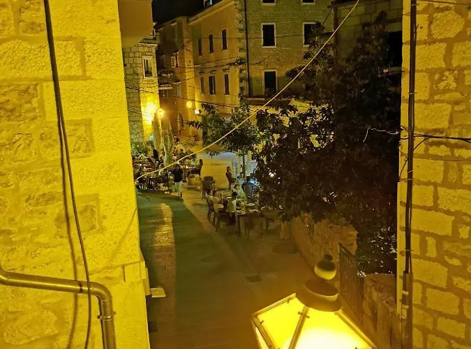 Stari Grad * Makarska