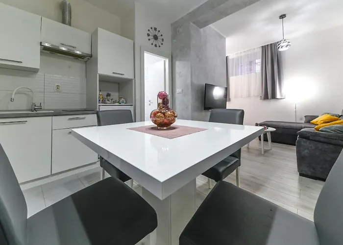 Stari Grad Apartman