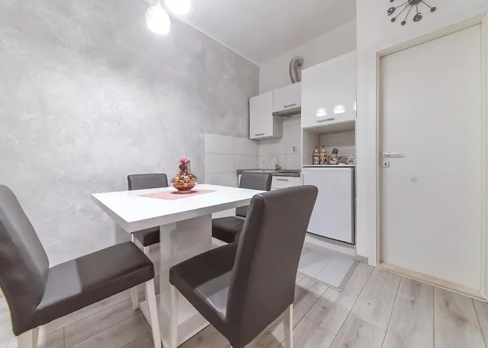Apartman Stari Grad *