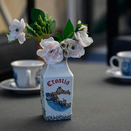 Apartamento Stari Grad