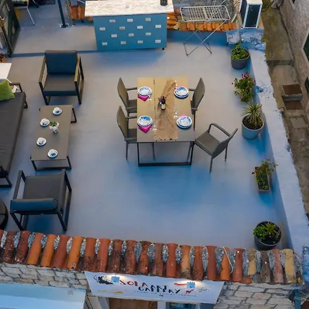 Stari Grad * Makarska